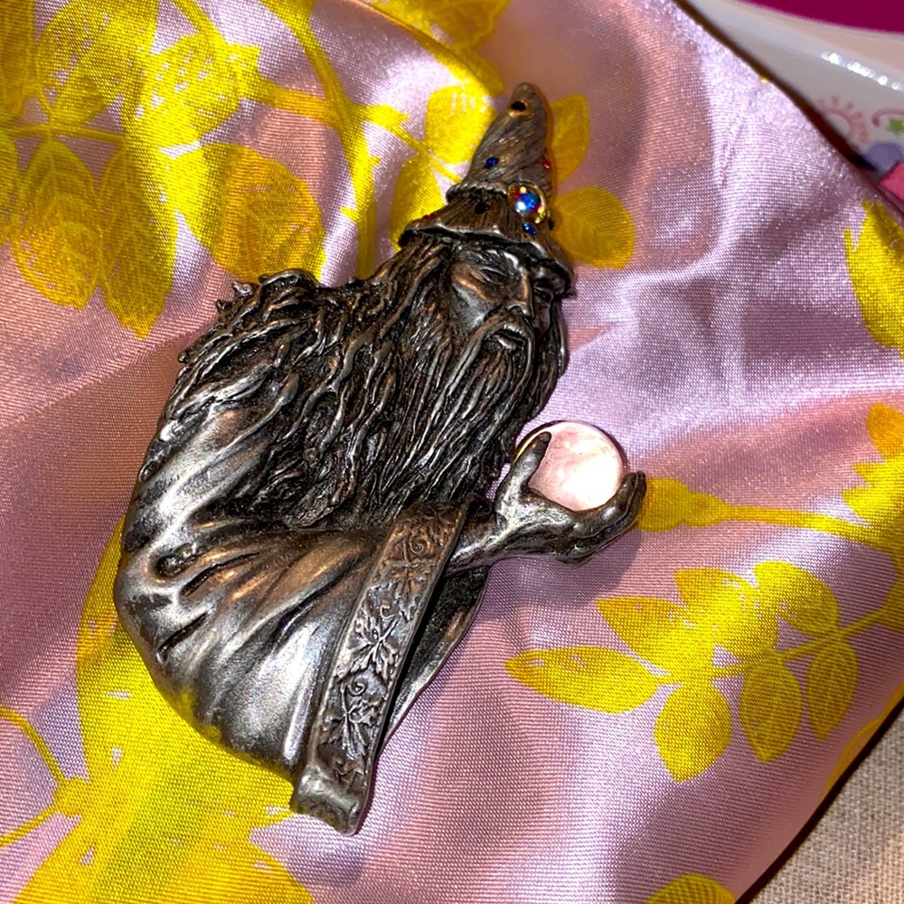 Vintage Large Wizard Brooch with a Crystal ball 🔮